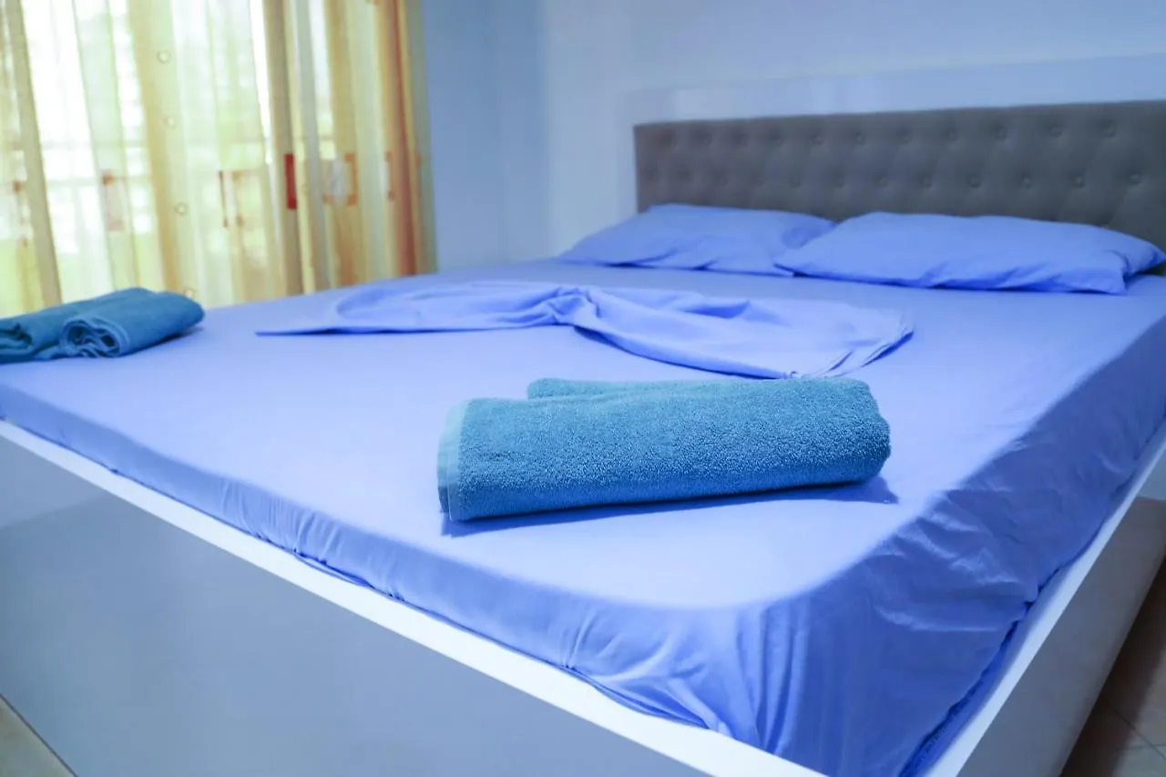 Vila Namiku Hotel Durres 3*,